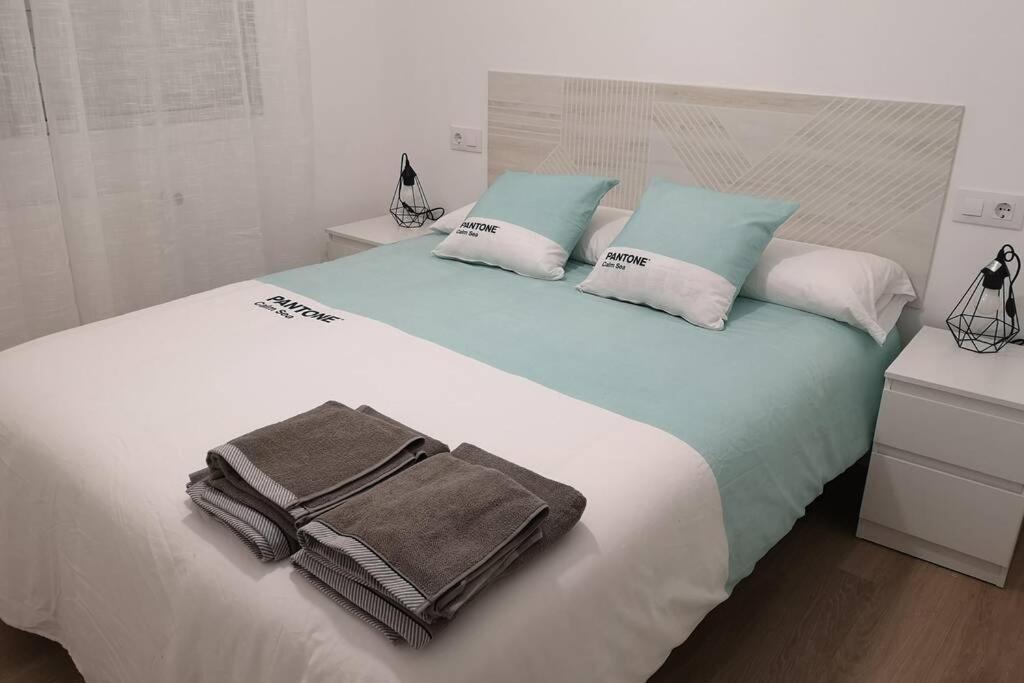 Piso Moderno Con Garaje En El Centro De Vigo Apartment Bagian luar foto