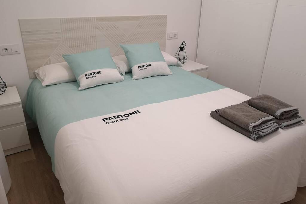 Piso Moderno Con Garaje En El Centro De Vigo Apartment Bagian luar foto